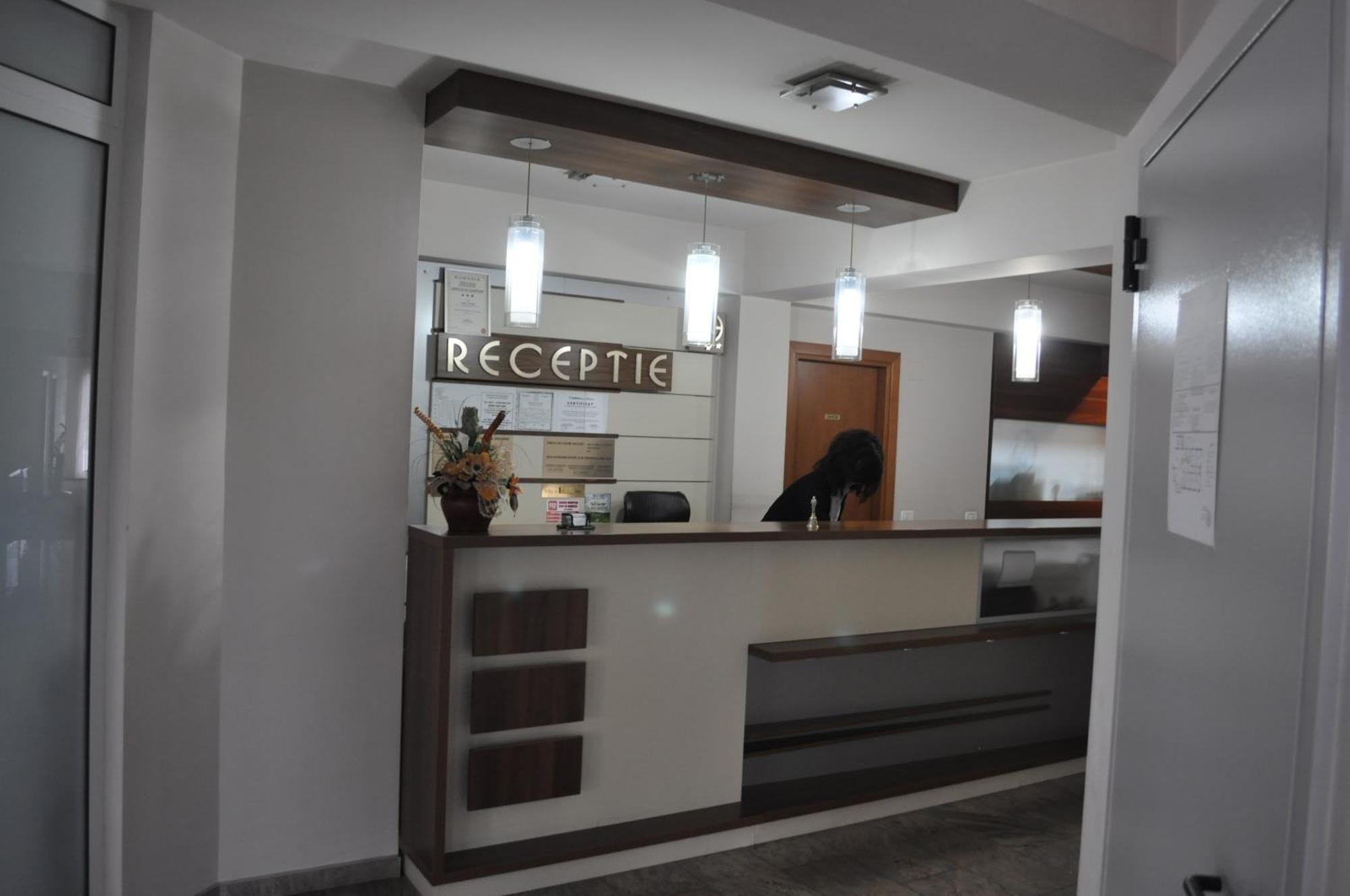 Euro House Hotel Baia Mare Exterior foto